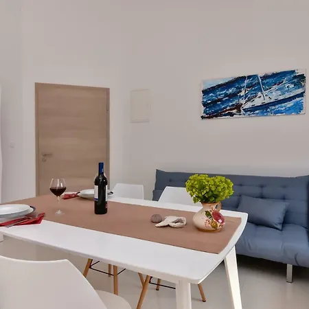 Apartment Denis