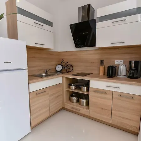 Apartment Denis *