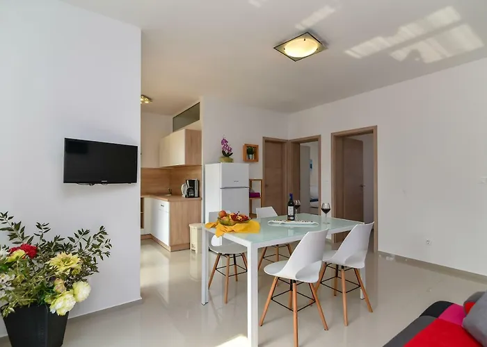 Apartament Denis Vir